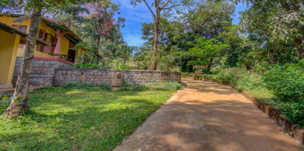 Ama Stays & Trails, Rare Earth Estate Madikeri Exteriör bild