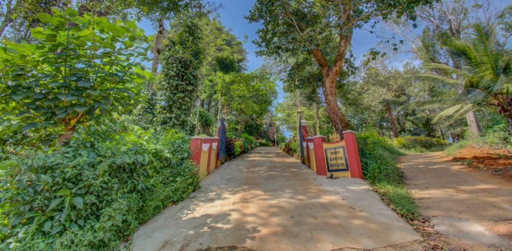 Ama Stays & Trails, Rare Earth Estate Madikeri Exteriör bild